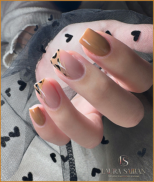 7DD8E12F-AF3F-43AA-8543-9011264C0826